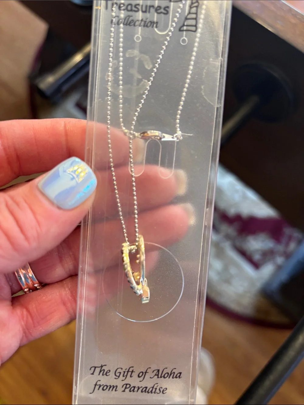 NWT Island Treasures Silver Tone Multicolor Flip Flop Pendant Necklace